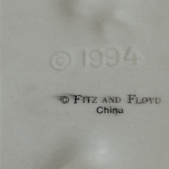 Vintage Fitz and Floyd “Petite Vegetable Bowquet” Canape Plate - Picture 3 of 12